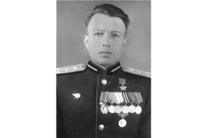 Ноябрь: Николай Габов.  Разведчик-герой