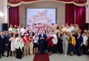Ростислав Гольдштейн пожелал выпускникам школ получить лучшие знания и вернуться в родную республику