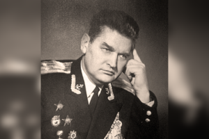 Август. Александр Калинин.  От рядового до генерала